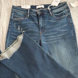 Vervet Women's Flare Leg Jeans